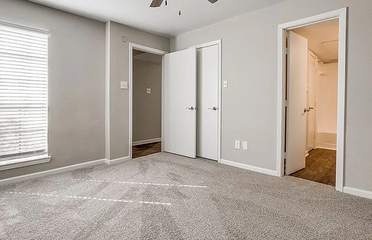 Infinity on The Mark Apartments — Photo 16