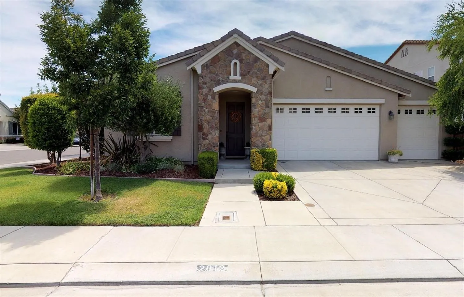 2812 Cancun Dr photo 1