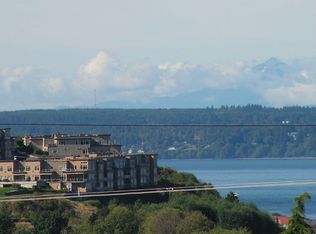 633 Main St APT 201, Edmonds, WA 98020