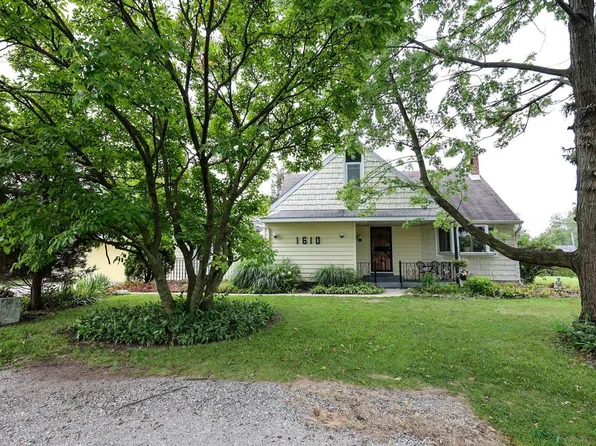 1610 Northlawn Dr, Fort Wayne, IN 46805