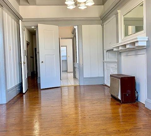 3rd image of 776 Stanyan St APT 6
