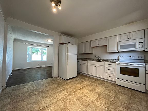 4th image of 1802 Mari Dr