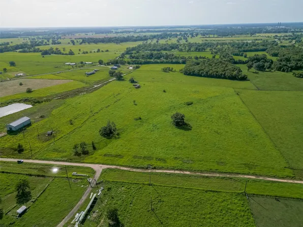 811 County Road 164, Boling, TX 77420