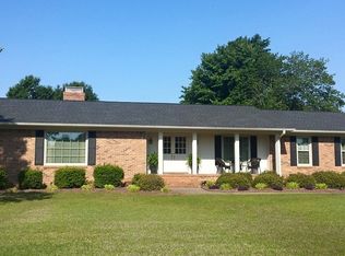 201 Glenn Dr, Woodruff, SC 29388