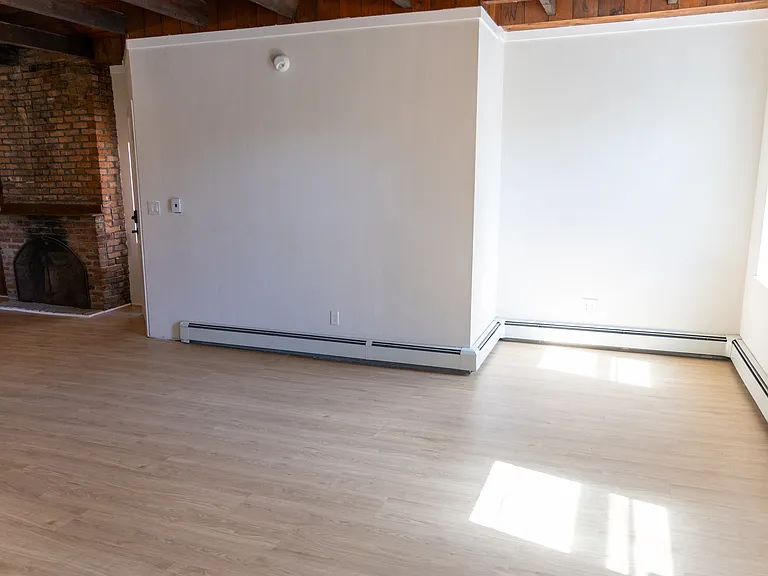 11 Jefferson St #2A — Photo 6