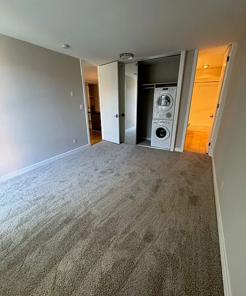 Park East Apartments — Photo 11