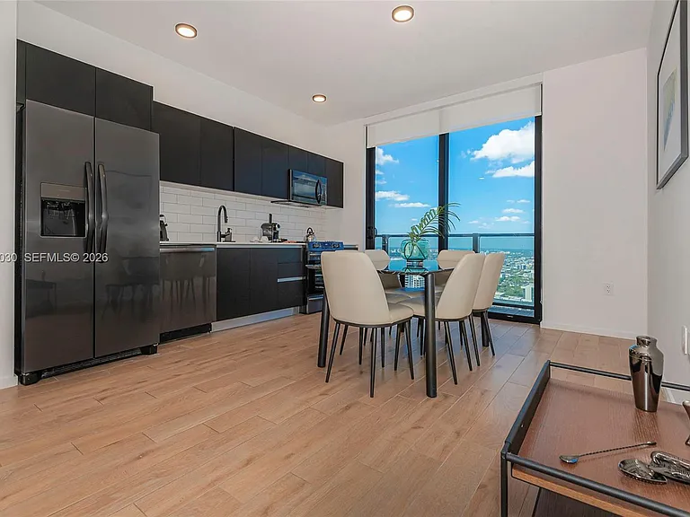 398 NE 5th St #4001 — Photo 42