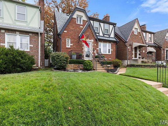 4th image of 5337 Winona Ave