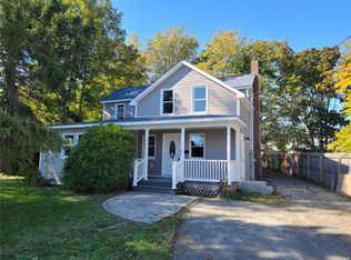 72 Cherry Ave, West Sayville, NY 11796