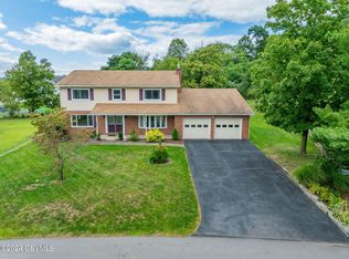 284 Locust Ln, Danville, PA 17821