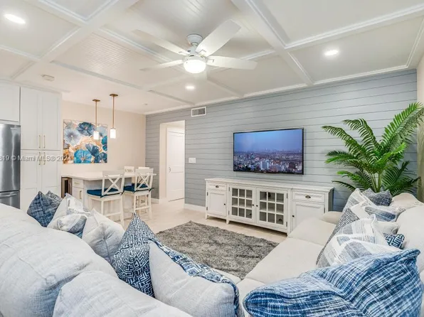 1943 Monroe St APT 104A, Hollywood, FL 33020
