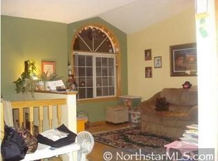 1515 Marigold Dr S, Cambridge, MN 55008