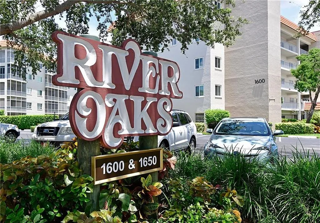 2 bed, 2.0 bath, 1269 sqft, $2,300 — Photo 3