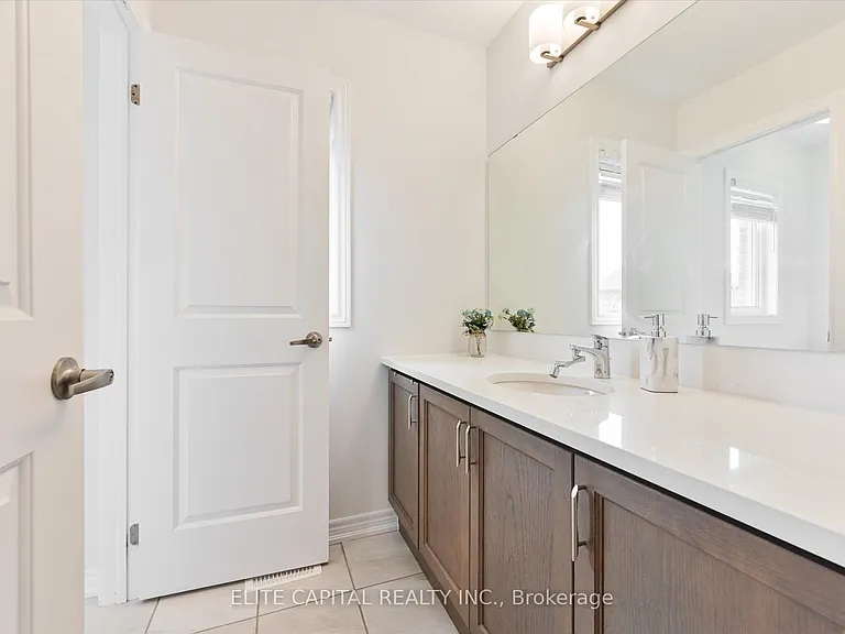 65 Seedling Cres — Photo 26