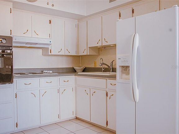 5th image of 2430 Brazilia Dr APT 32