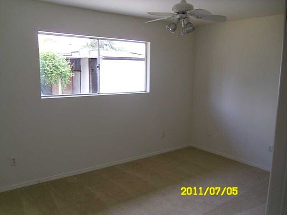 5th image of 40516 Whittier Ave