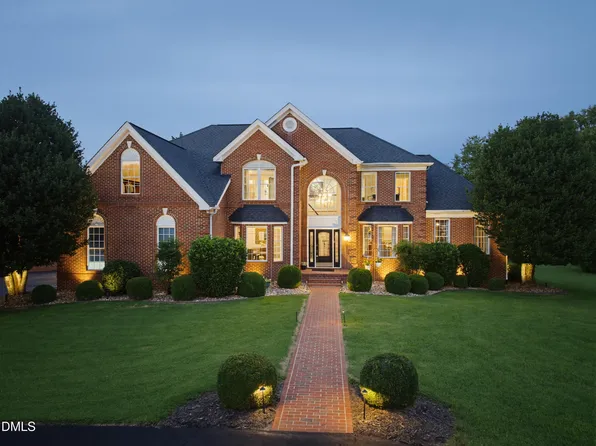 4600 Scottland Dr, Mebane, NC 27302