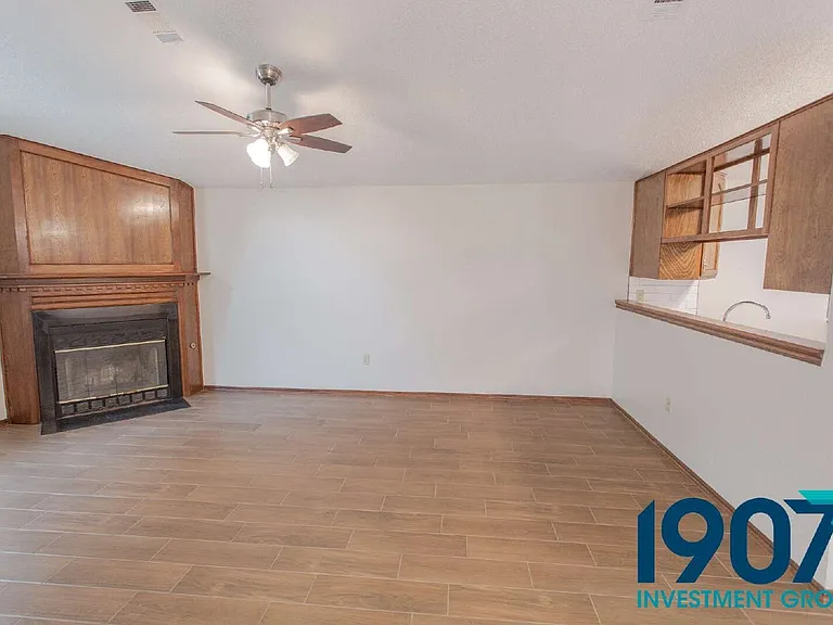 2102 Briarcliff Dr — Photo 6
