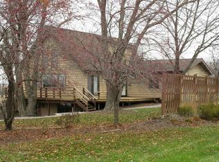 7332 Waverly Rd, Cedar Falls, IA 50613