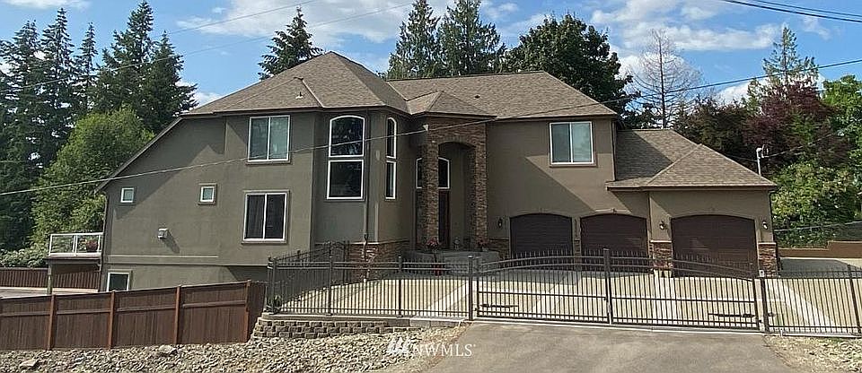 1st image of 20206 70th St E
