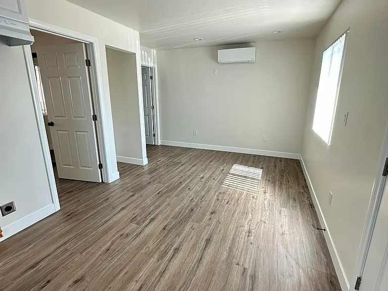 13187 Splendora Ave #13185-3/4 — Photo 9