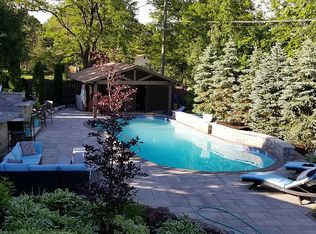 26142 Steele Rd, Farmington Hills, MI 48331