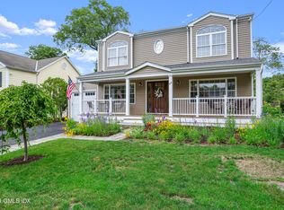 44 Bonwit Rd, Riverside, CT 06878