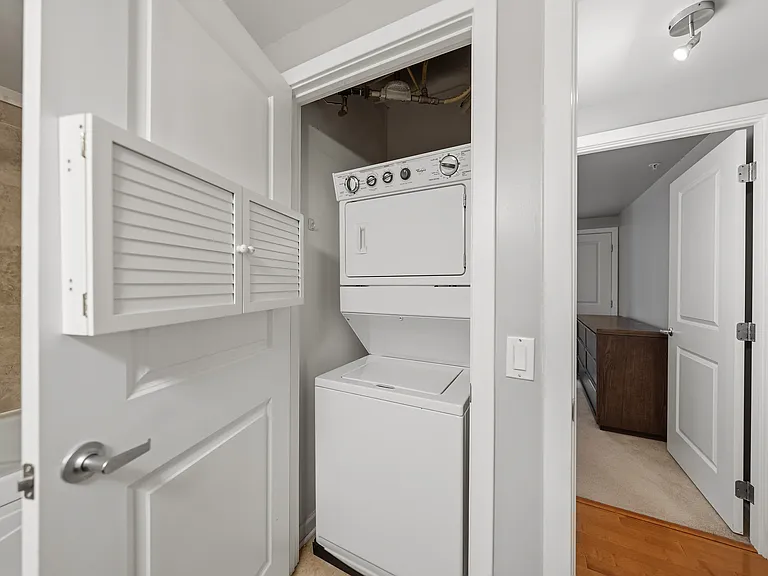 440 L St NW #407 — Photo 9