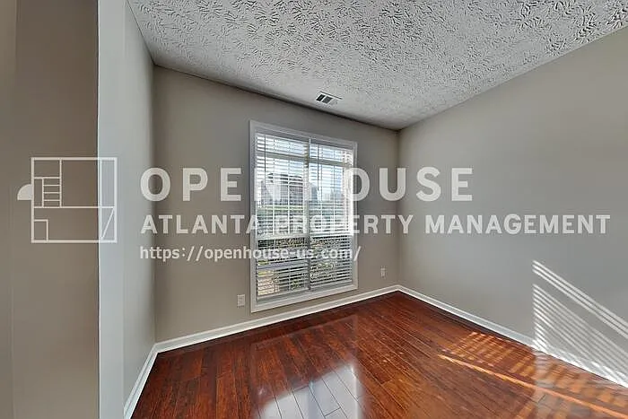 2730 Jona Trl — Photo 3
