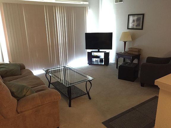 3rd image of 2807 Pembroke Ln #21A
