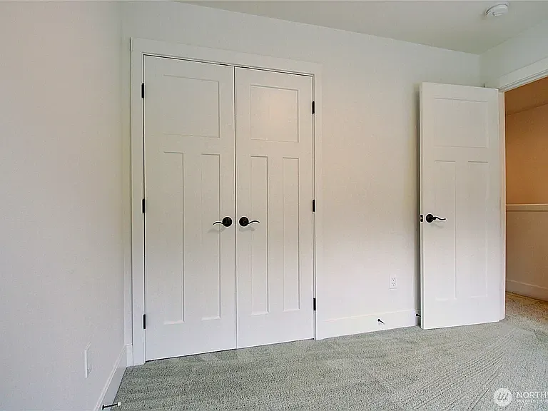 313 E Hazel St #D — Photo 25