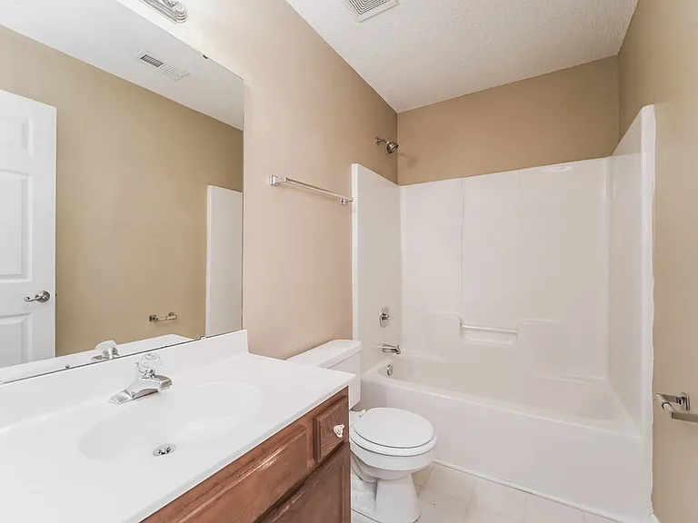 5827 Waverly Lynn Ln — Photo 16