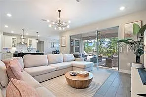3 bed, 2.5 bath, 2159 sqft, $3,200 — Photo 4