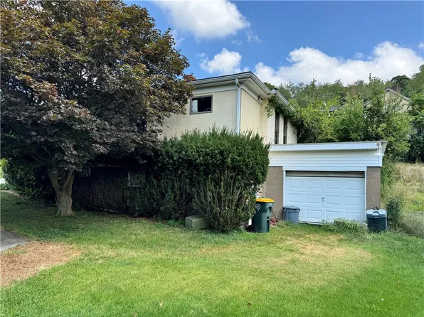 1302 Thomas St, Belle Vernon, PA 15012