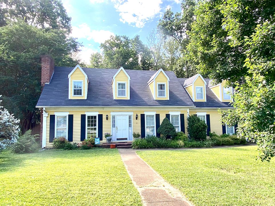 1st image of 7105 Fairington Cir #32