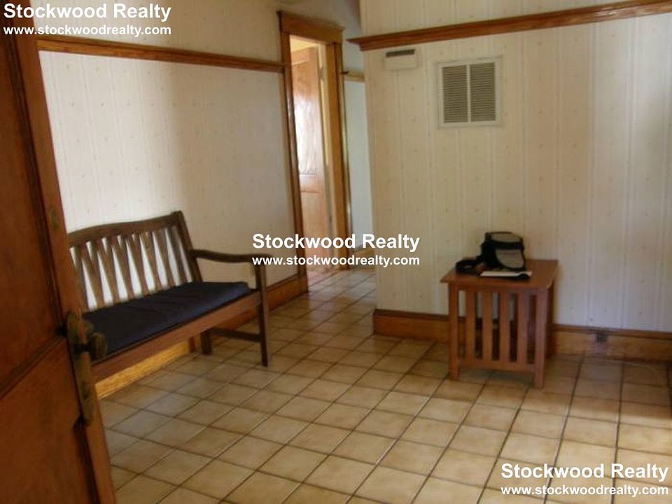 2nd image of 2032 Dorchester Ave #2