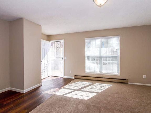 4th image of 17831 E Iowa Dr