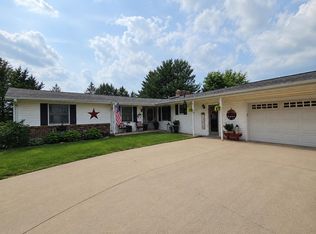 520 N Bruce St, Lanark, IL 61046