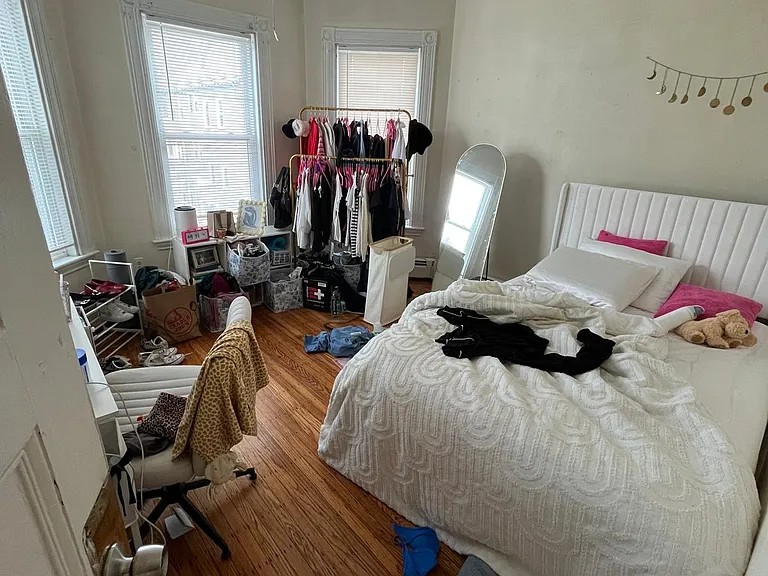 80 Hillside St #2U — Photo 9