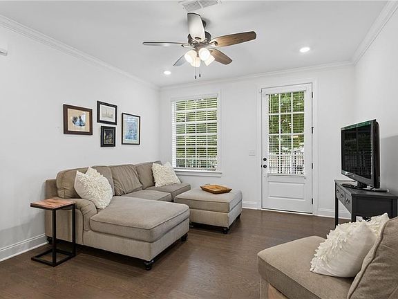5th image of 2475 Figaro Dr