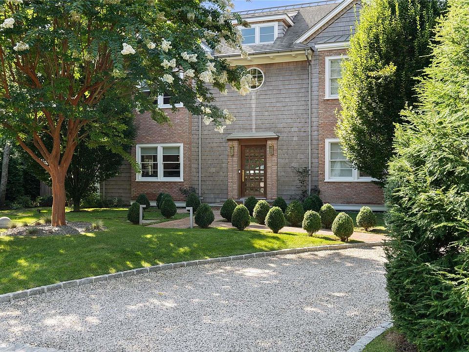 1st image of 9 Bayview Drive W
