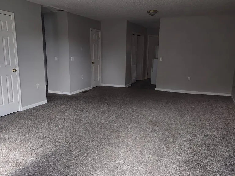 120 Old Bushmill Rd #B — Photo 5