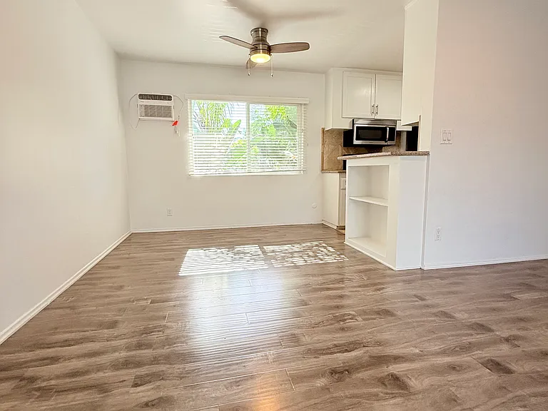 1226 N Fuller Ave #22 — Photo 11