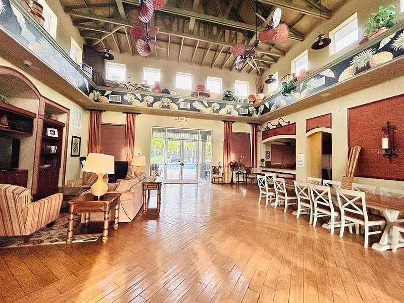 3 bed, 2.0 bath, $2,400 — Photo 4