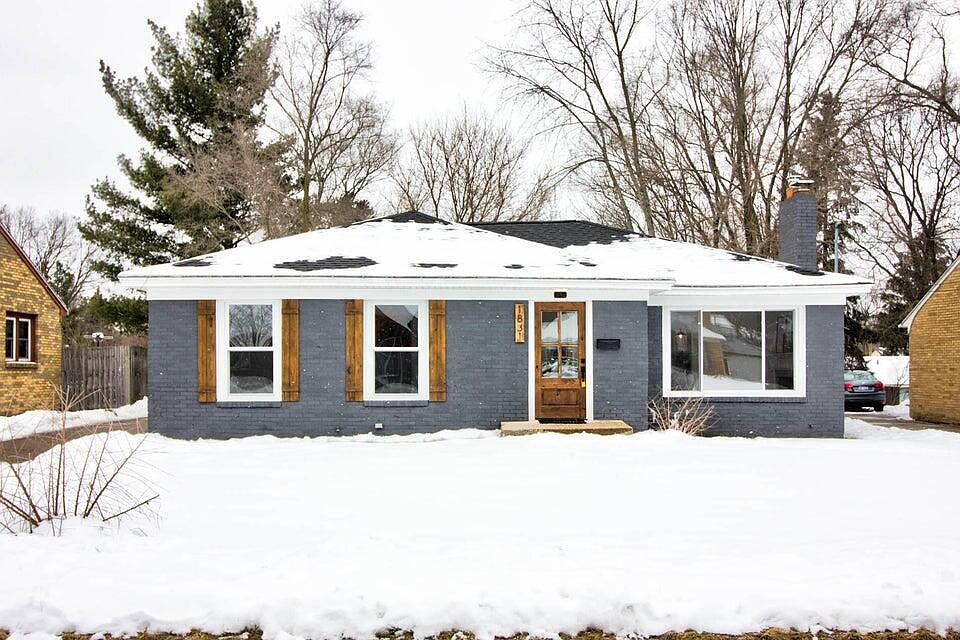 1st image of 1831 Kreiser St SE