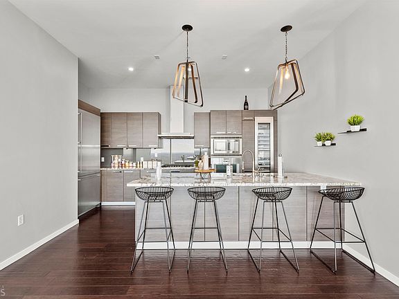 4th image of 45 Ivan Allen Jr Blvd NW Unit 2504