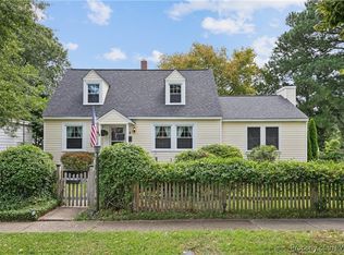 4 Charles St, Hampton, VA 23669