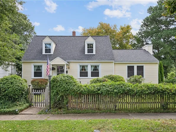 4 Charles St, Hampton, VA 23669