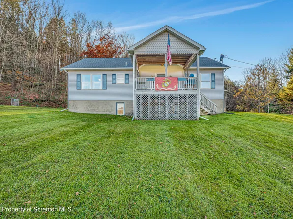 200 Rowlands Rd N #L-1, Dalton, PA 18414