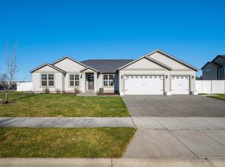 10415 Pine Ct, Pasco, WA 99301